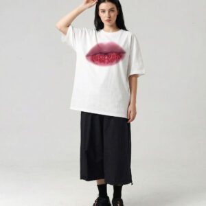 BOXY TEE LIPS